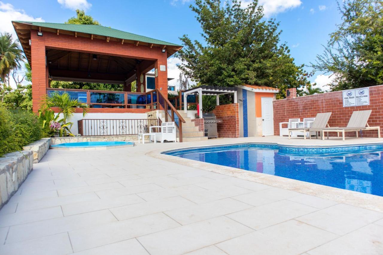 Residencial Sfa Pedernales Villa ภายนอก รูปภาพ
